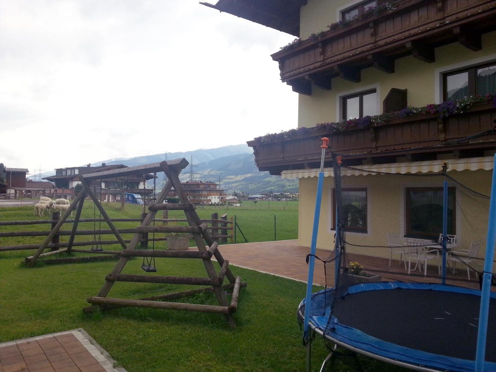 Pension Rieder Kaprun Bagian luar foto